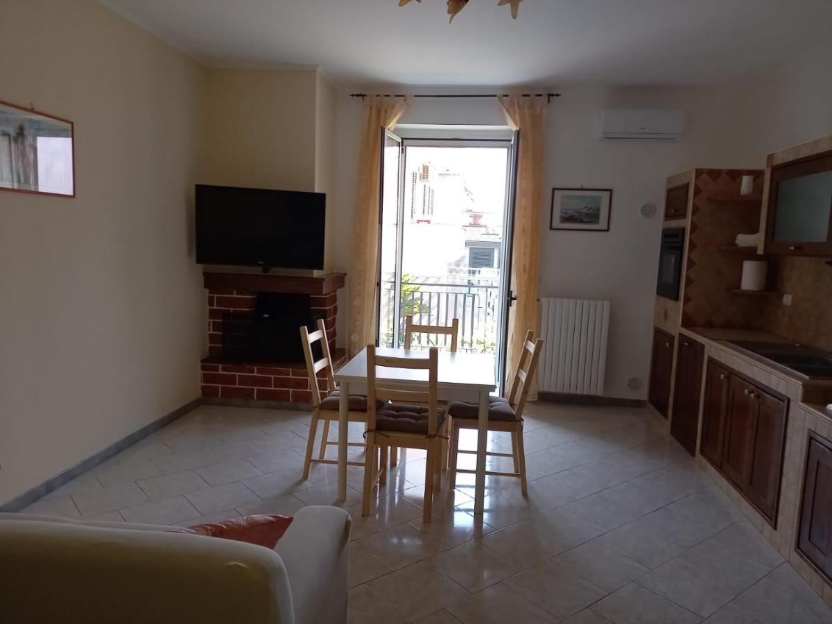 La Dimora Di Angela Apartment Conversano Luaran gambar
